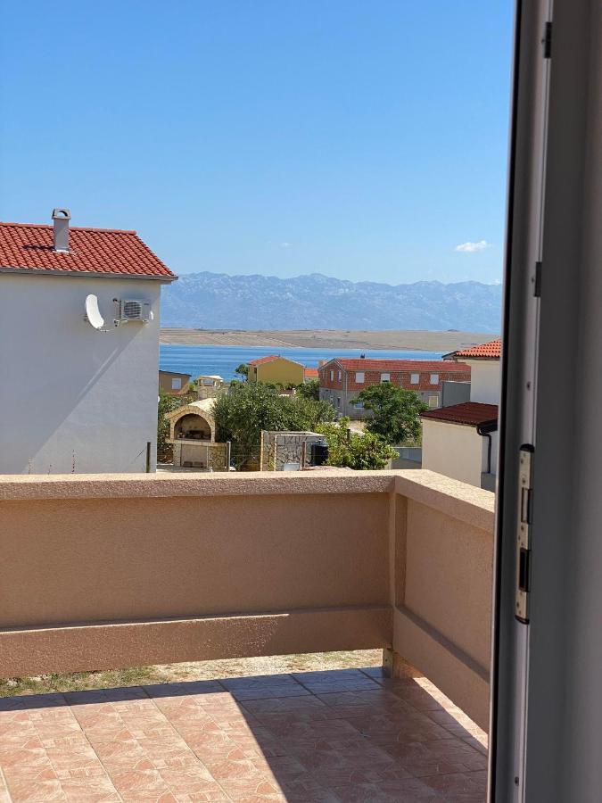 Beachfront Apartment Vir Dış mekan fotoğraf